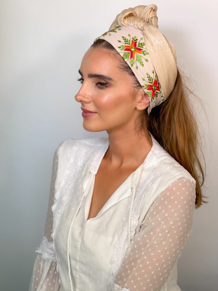 ⁦כיסוי ראש לונג - צבע שקד⁩ – תמונה ⁦3⁩