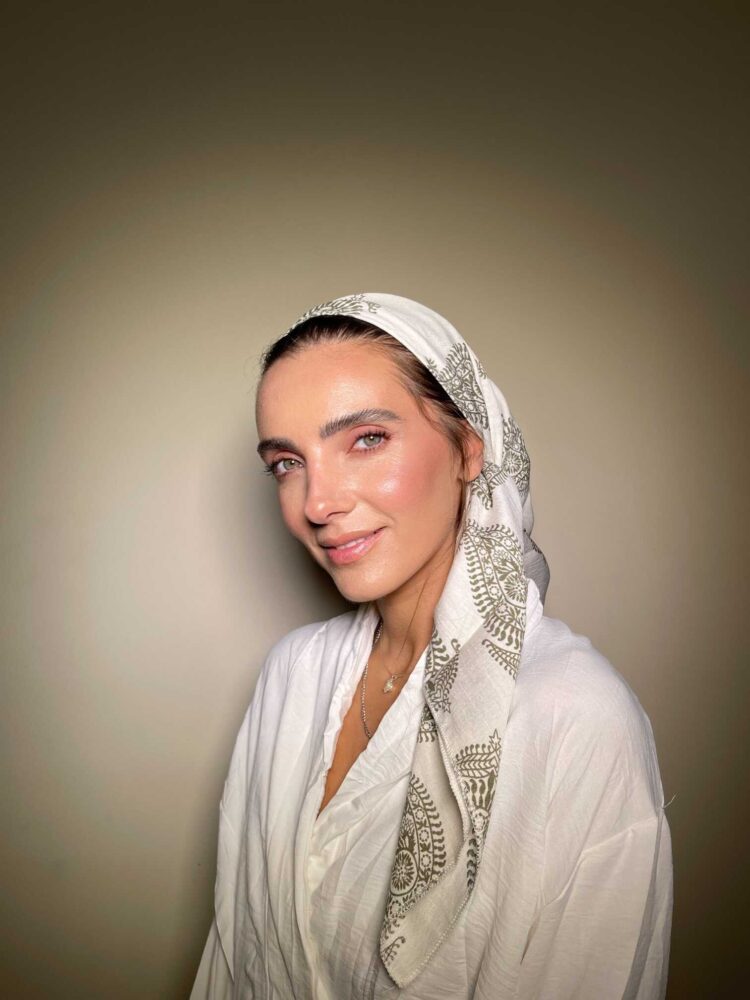 ⁦מטפחת מרובעת - עיטור ירוק⁩ – תמונה ⁦2⁩