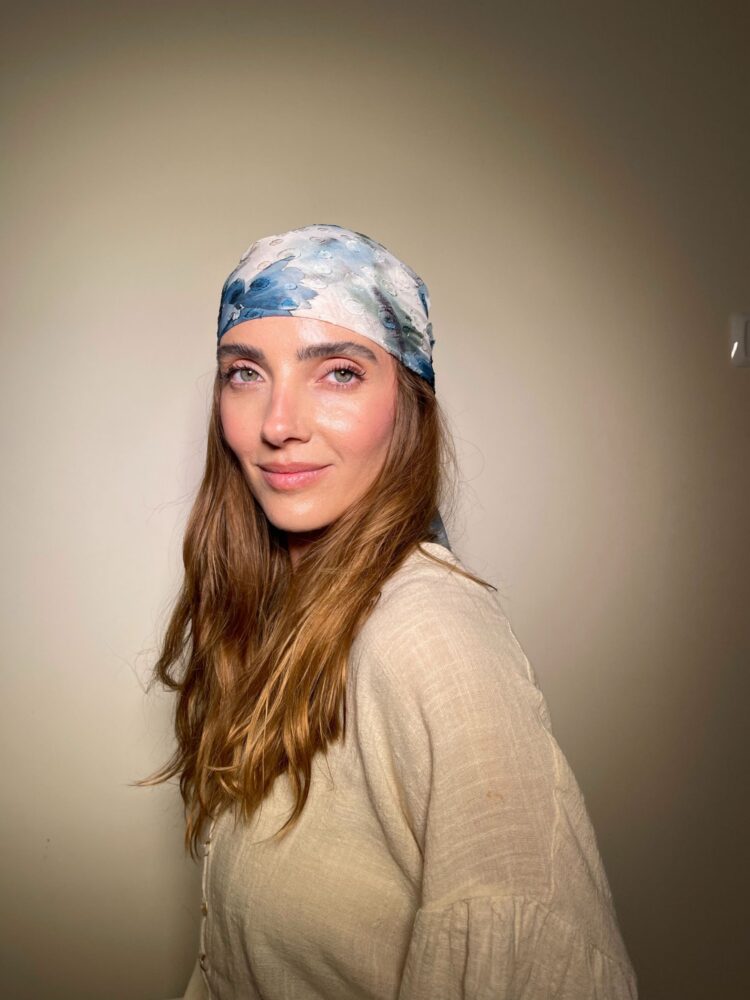 BANDANA - תכלת פרחים