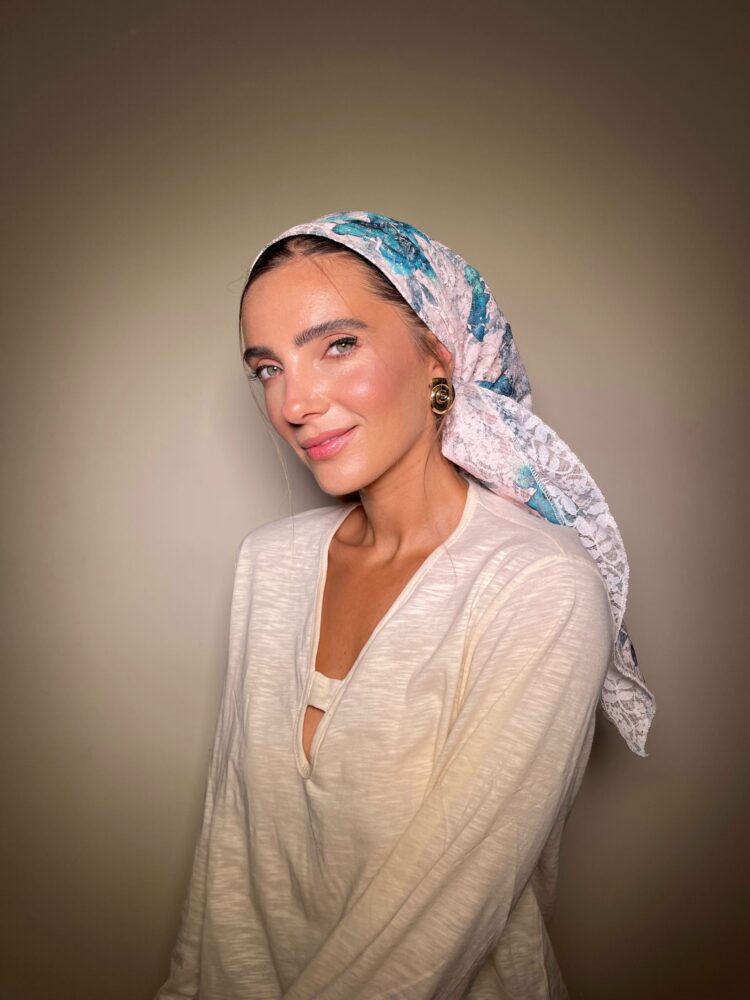 ⁦מטפחת מרובעת - פסיפיק בלו⁩ – תמונה ⁦2⁩