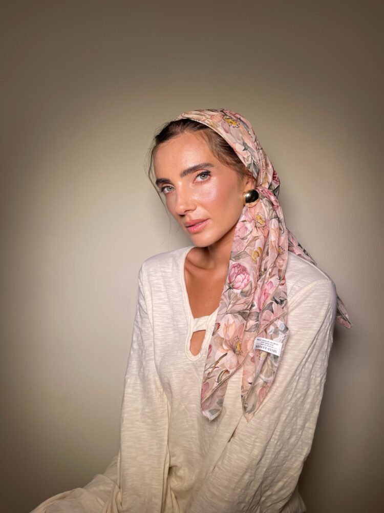 מטפחת מרובעת - MIRAN