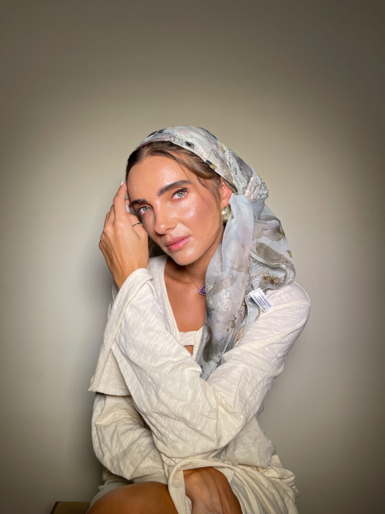 ⁦מטפחת מרובעת - MIKA⁩ – תמונה ⁦3⁩