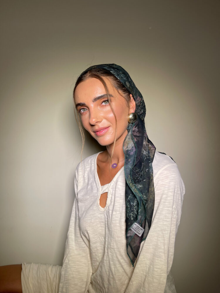 ⁦מטפחת מרובעת - SHOVAL⁩ – תמונה ⁦2⁩