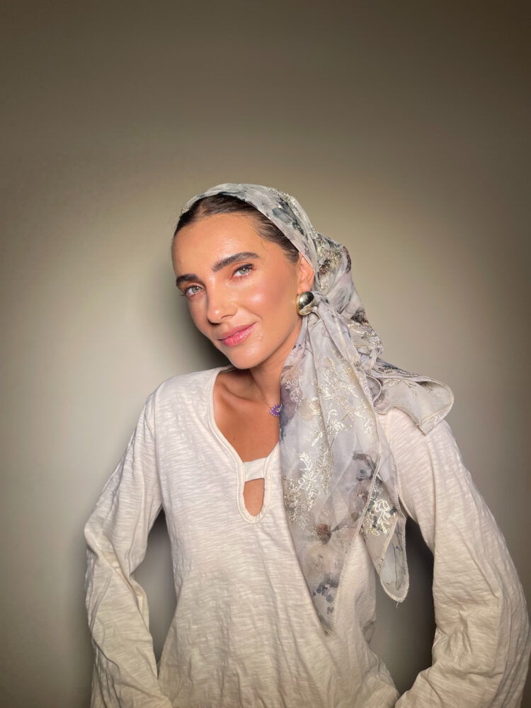 ⁦מטפחת מרובעת - LOREN⁩ – תמונה ⁦2⁩