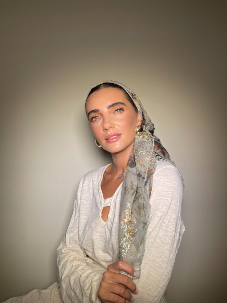 ⁦מטפחת מרובעת - LIRAZ⁩ – תמונה ⁦2⁩