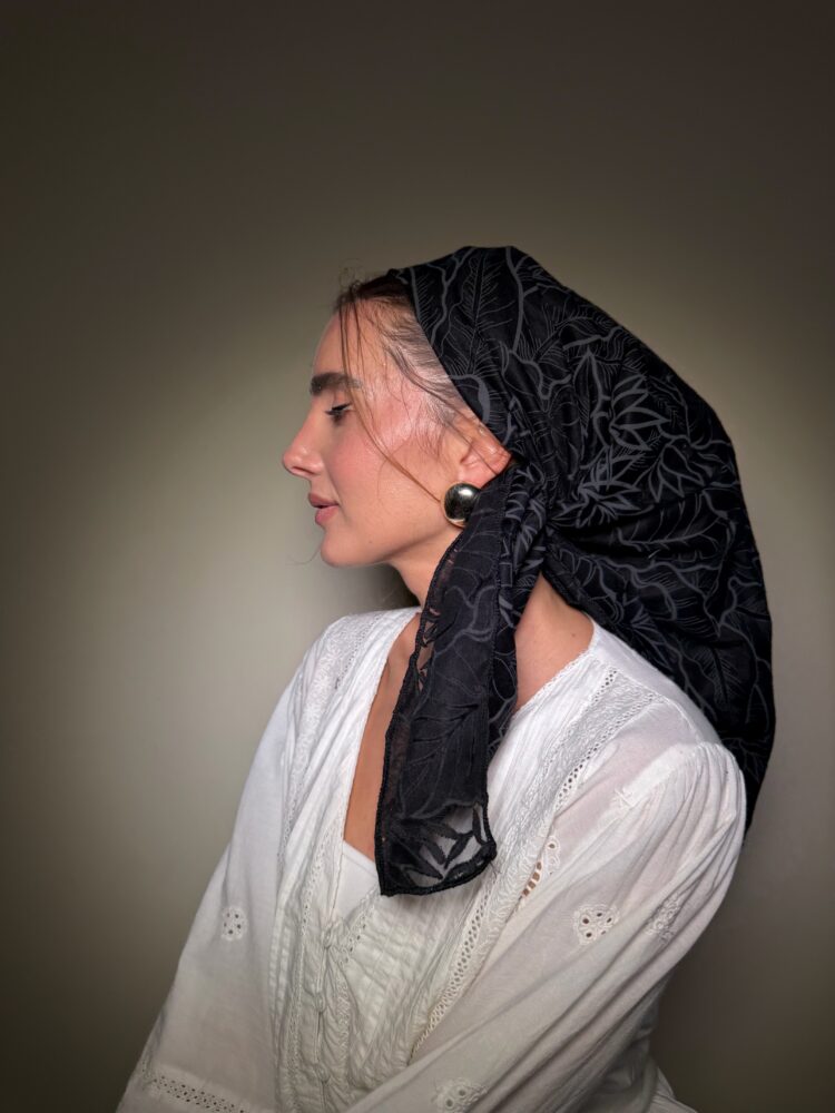 ⁦מטפחת מרובעת -רוני⁩ – תמונה ⁦2⁩