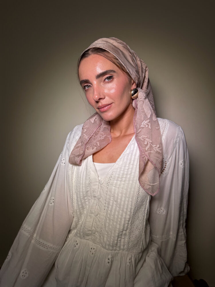 ⁦מטפחת מרובעת -רומי⁩ – תמונה ⁦2⁩