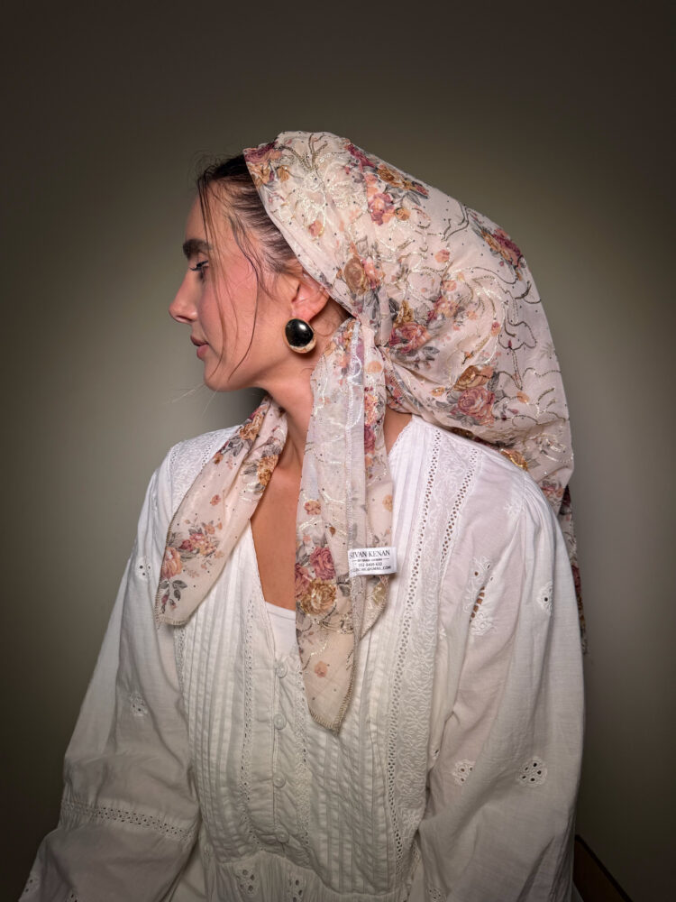 ⁦מטפחת מרובעת -ענבר⁩ – תמונה ⁦2⁩