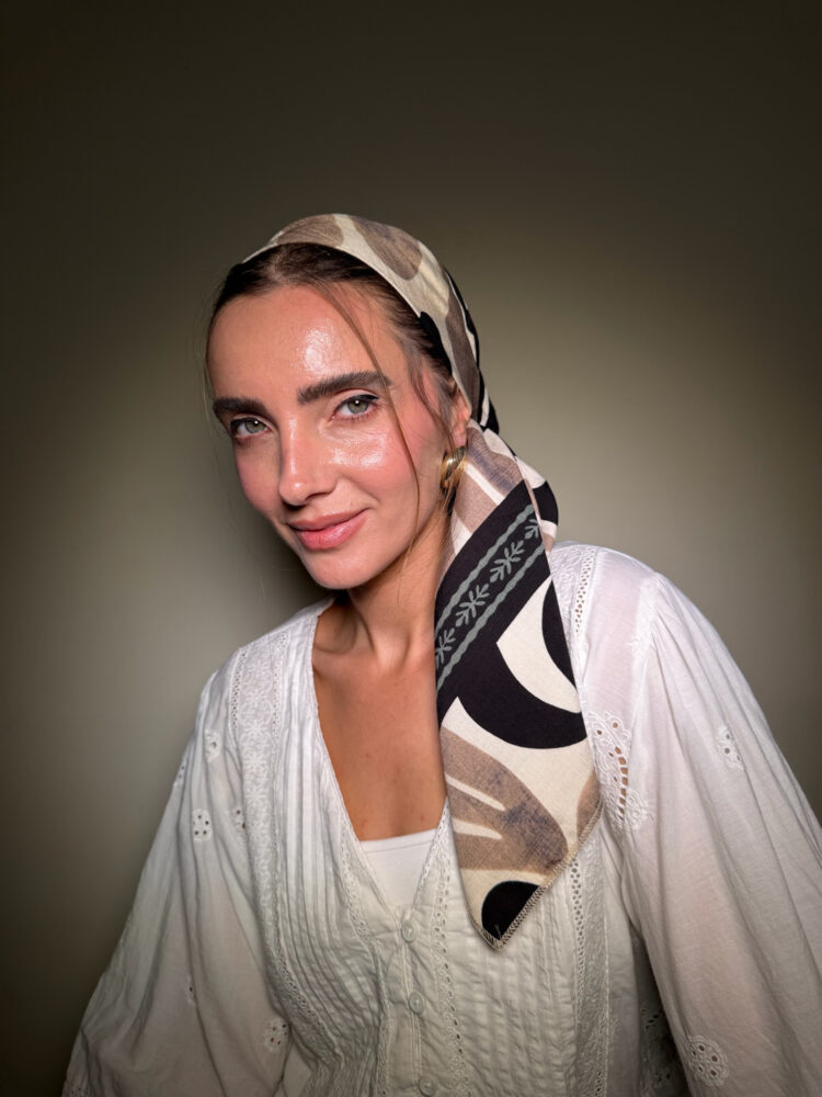 ⁦מטפחת מרובעת-ליהי⁩ – תמונה ⁦2⁩
