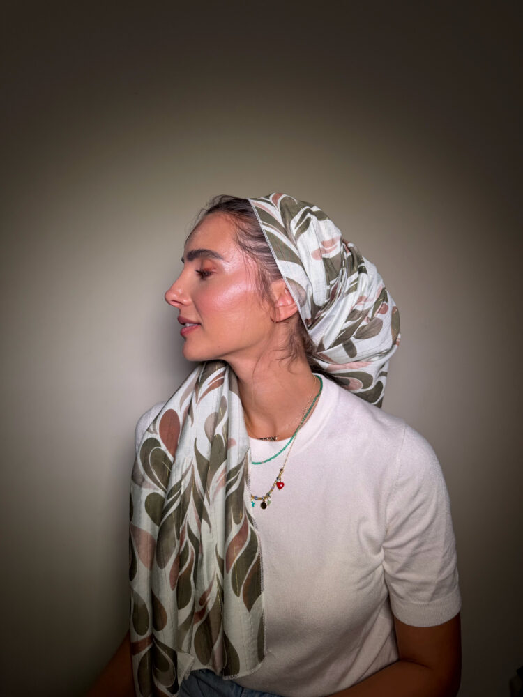 ⁦מטפחת מרובעת - זואי⁩ – תמונה ⁦2⁩