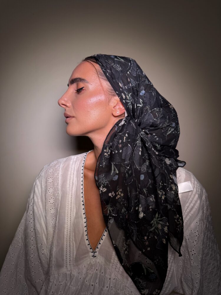 ⁦מטפחת מרובעת -שחר⁩ – תמונה ⁦2⁩
