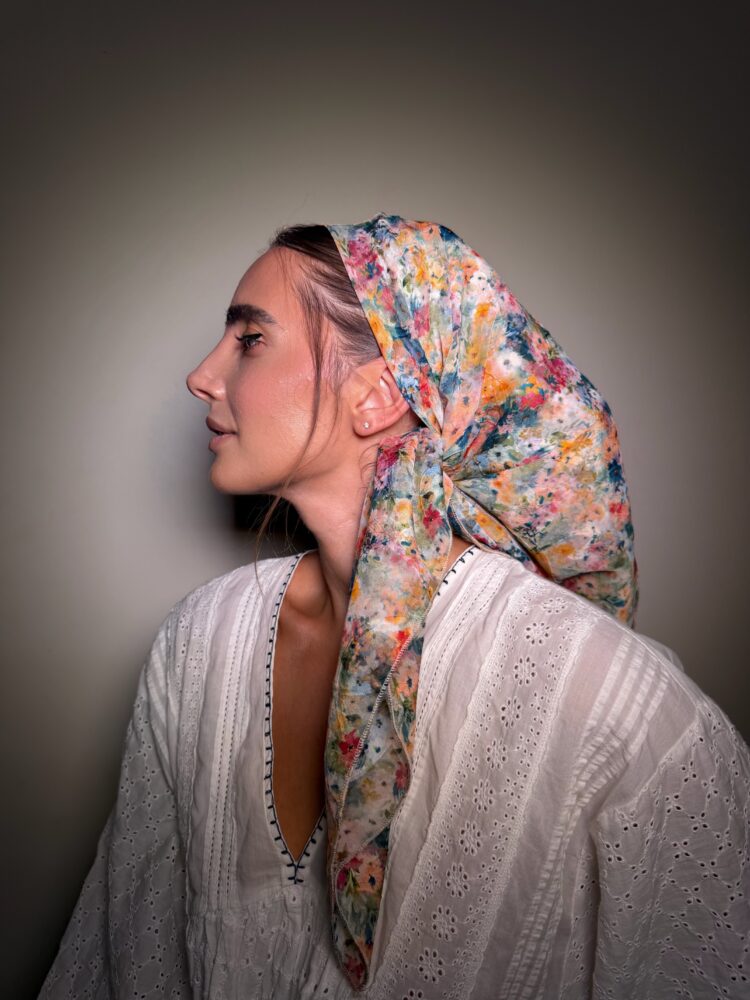 ⁦מטפחת מרובעת -רינת⁩ – תמונה ⁦2⁩