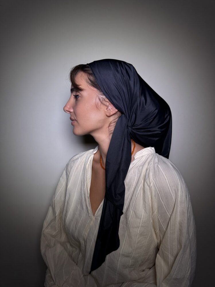 ⁦מטפחת מרובעת -שחור חלק⁩ – תמונה ⁦3⁩